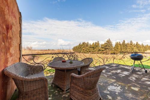 A Pincu, Rural Et Atypique