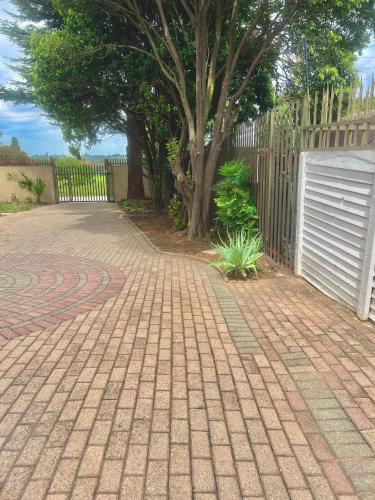 Φωτογραφία από το άλμπουμ του HavenNest Guest House σε Roodepoort