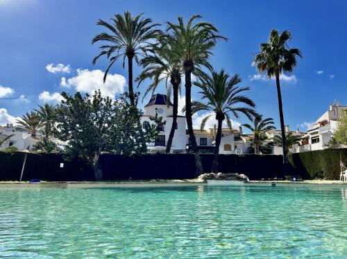 Stay in Costa Hispania