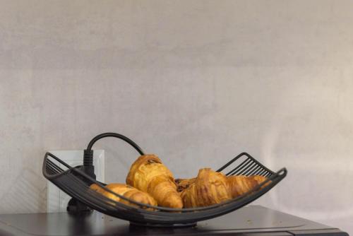 Makanan di atau berdekatan apartmen
