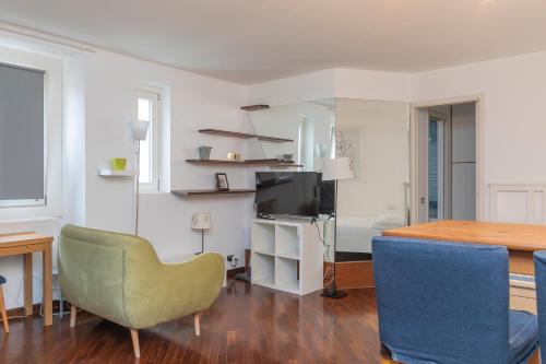 Xenia Apartments - Lovely studio in Corso Genova 10 min from Duomo