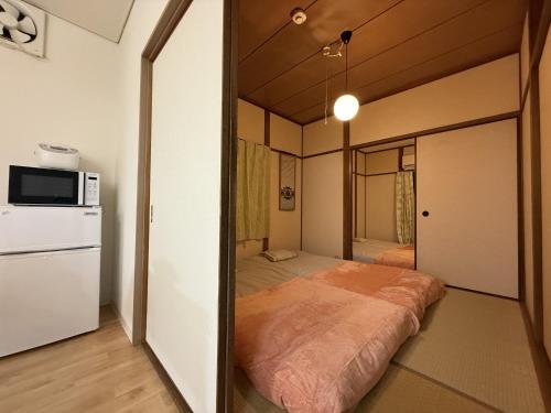 6 minutes by train to Shinsaibashisuji Shopping Street