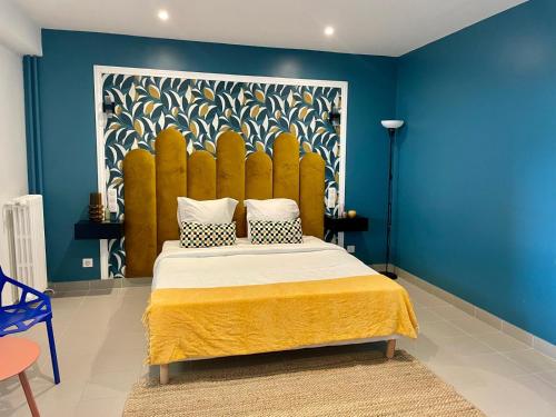 Gallery image of Groundfloor suite inn aparthotel in Saint-Maur-des-Fossés