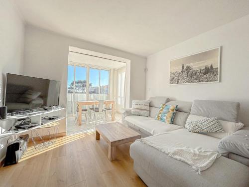 Vue mer et parking privé, T2 avec accès plage