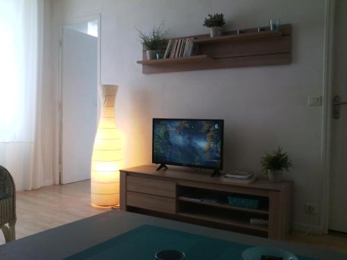T1 lumineux, Saint Malo-Solidor, parking gratuit