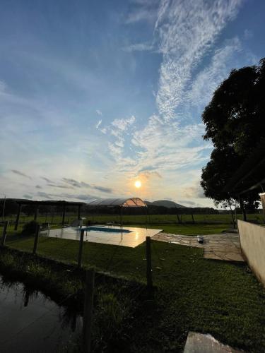 Landskap semula jadi dekat dengan rumah percutian