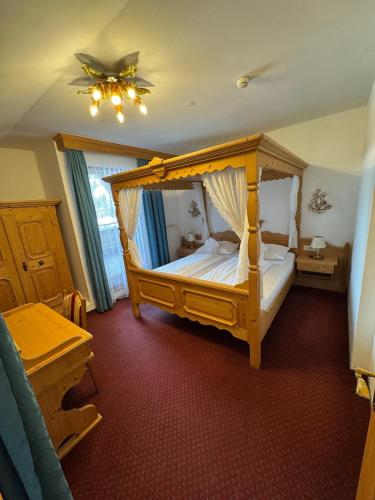 Tieflehner Hof Pitztalhaus Hotelにあるベッド