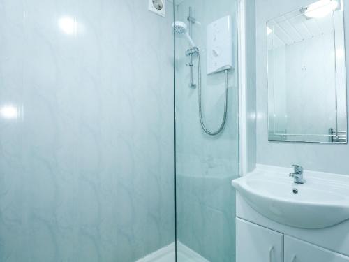 Koupelna v ubytování 18D South Snowdon Wharf