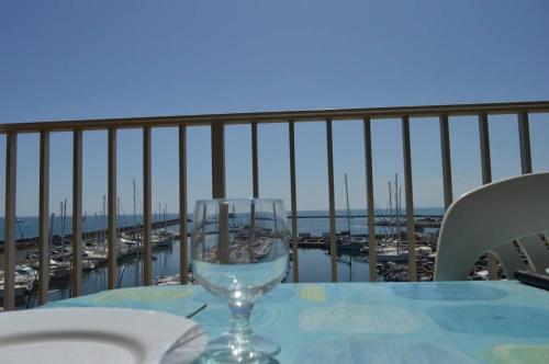 2 pièces belle vue mer CAP D 'AGDE CT360-435