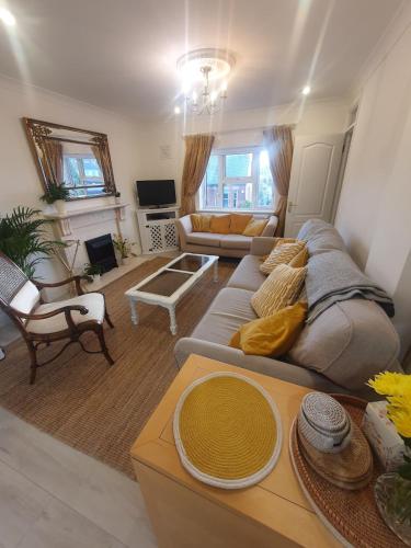 Φωτογραφία από το άλμπουμ του Stylish, bright, luxurious, central flat in Dublin 6w σε Terenure