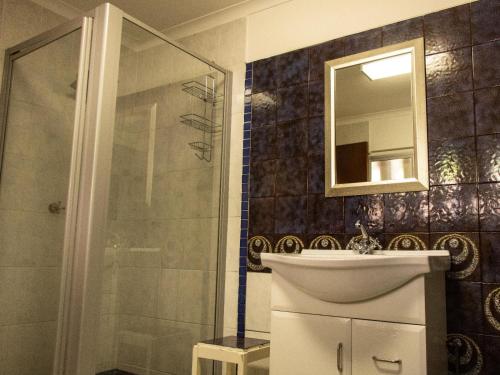 Un baño de Riverview Guesthouse