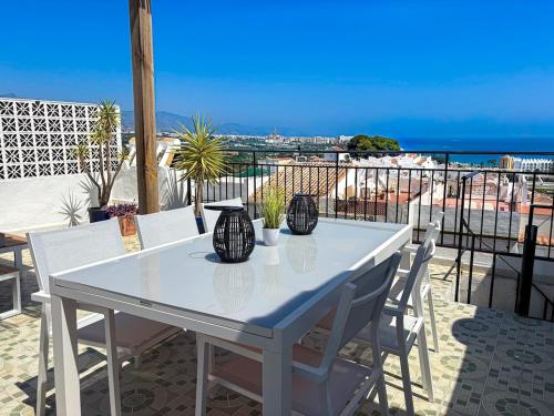 A2407 Charming Townhouse with sea views and pool