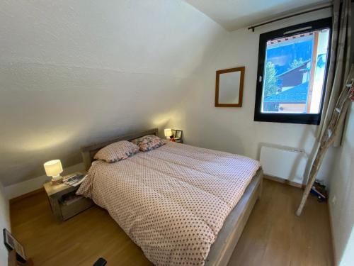 Photo de la galerie de l'établissement Appartement 4 pers. à Chamonix Sud, balcon et parking - FR-1-343-251, à Chamonix-Mont-Blanc