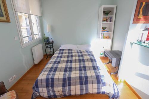 Bright pied-à-terre Eiffel Tower 4 people