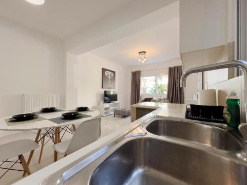 Terpsixoris cozy apartment in Paleo Faliro