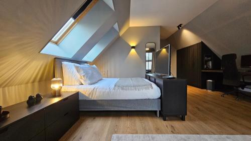 Ένα ή περισσότερα κρεβάτια σε δωμάτιο στο Guest Room Utrecht