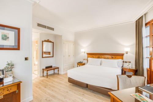 Katil atau katil-katil dalam bilik di Sercotel Arenal Bilbao