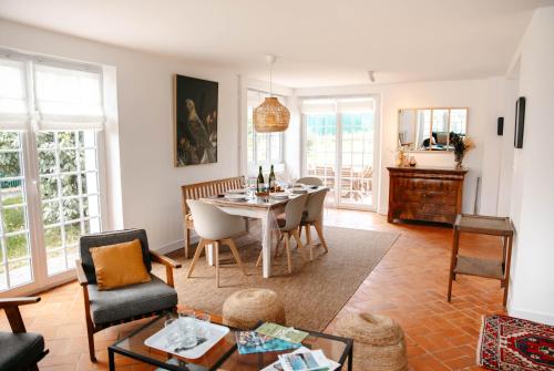 Χώρος καθιστικού στο Superbe maison pour 6 à 500 m de la mer