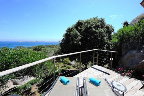 Gallery image of Hôtel Marina di cavu in Bonifacio