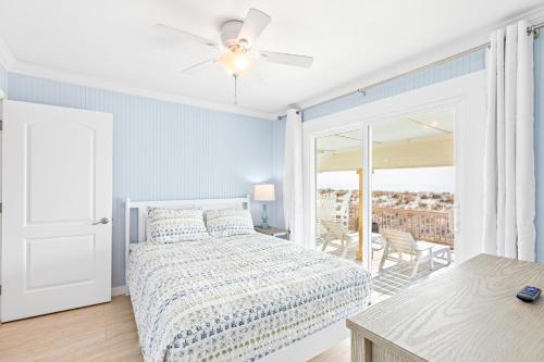 Postel nebo postele na pokoji v ubytování Linger Longer