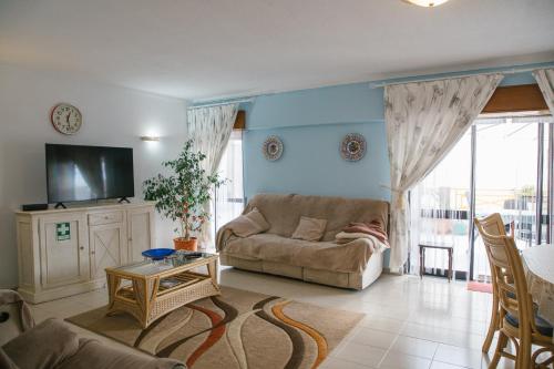 Dona Ana Beach Apartment