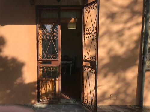 Gallery image of Trilocale con piscina in Nibbiaia