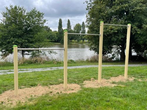 Taman di luar Camping Le Moulin des Effres