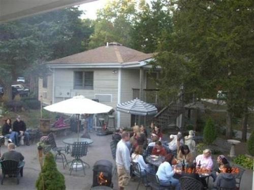 Huéspedes de Cedar Park Inn