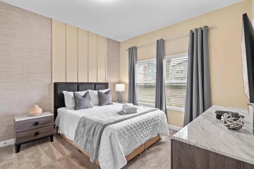 Relaxing Getaway Near Disney with Pool & Themed Rooms photo 3