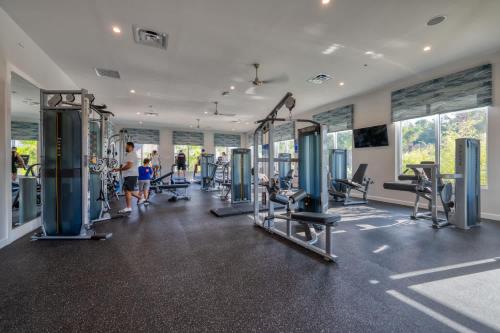 Relaxing Getaway Near Disney with Pool & Themed Rooms photo 6