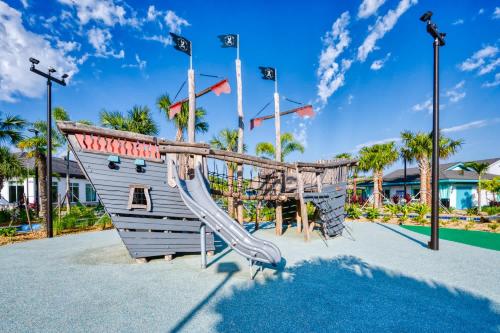 Relaxing Getaway Near Disney with Pool & Themed Rooms photo 47