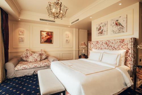 En eller flere senge i et værelse på The IMPERIAL Vung Tau Hotel