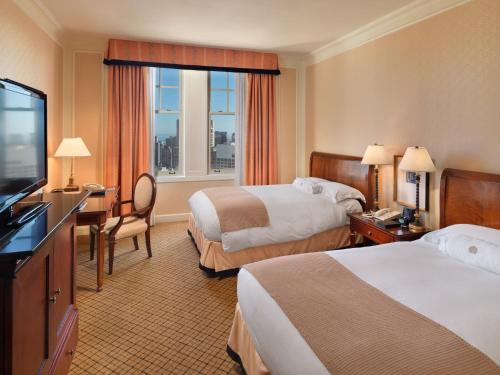 Postel nebo postele na pokoji v ubytování InterContinental Mark Hopkins San Francisco by IHG