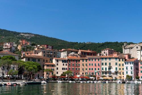 Gallery image of La Venere Suite in Fezzano