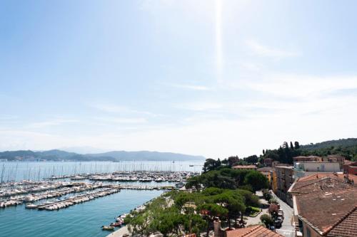 Gallery image of La Venere Suite in Fezzano