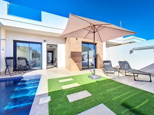 Dolores Villa - 5210