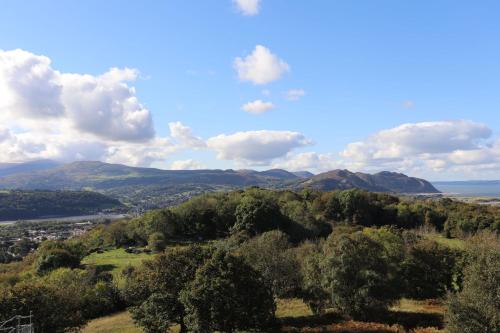 a view of the hills from the top of a hill at Islwyn in Llandudno Junction
