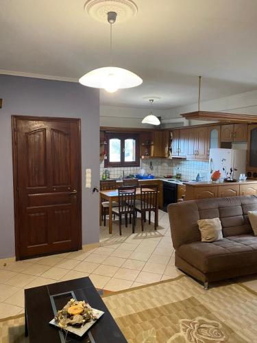 Dapur atau dapur kecil di Giannis home