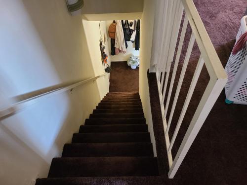 シャーマン・オークスにあるGuest Room in Sherman Oaks with private bathroom and balconyのギャラリーの写真