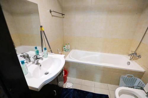 LUXURY 1BED MARINA VIEW JBR BEACH POoL PARKING photo 3