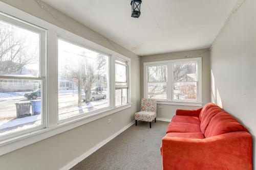 Gambar di galeri bagi 1 Mi to Downtown Welcoming Winona Duplex di Winona