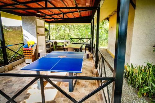 Stolní tenis v ubytování VillaElRemanso nebo okolí