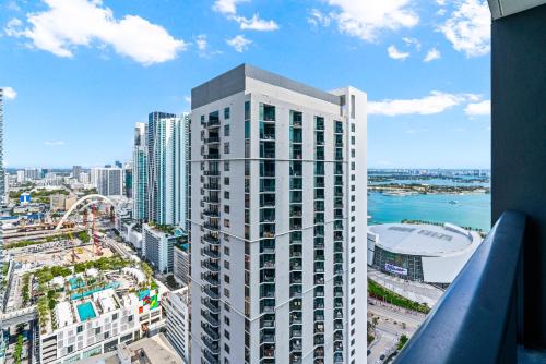 37th Floor - 1bdrm Unt amazing View at Downtown Miami photo 33