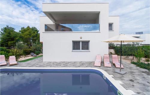 Cld688, Villa Vlahov I