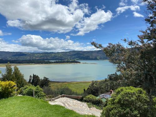 Un paisaje natural cerca de la casa de huéspedes
