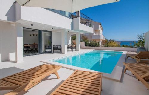 Πισίνα στο ή κοντά στο Beautiful Apartment With Pool