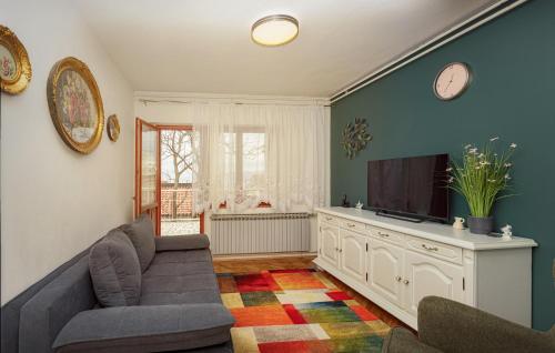 2 Bedroom Amazing Apartment In Senj