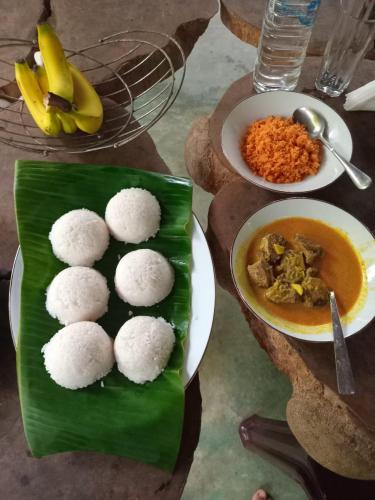 Comida en la pensión o alrededores