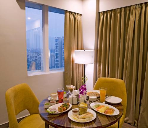 Mad på hotellet eller i nærheden