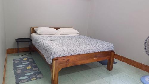 Ένα ή περισσότερα κρεβάτια σε δωμάτιο στο Mountain View Hostel - Krabi Airport near Wat ThamSuea